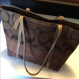 Coach shoulder tote